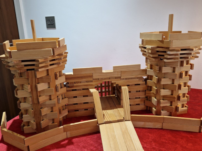 Castle medieval kapla planks