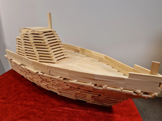 Yatch in kapla planks