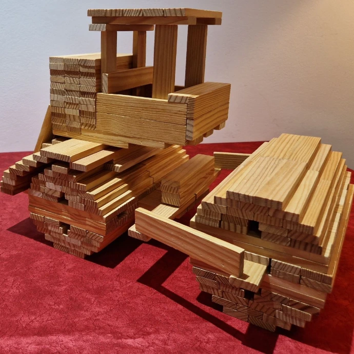 road roller in kapla planks