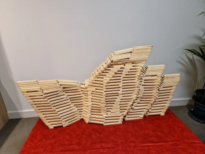 Sydney-Opera-House-kapla-planks-model