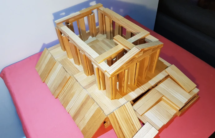 Parthenon-kapla-planks-model