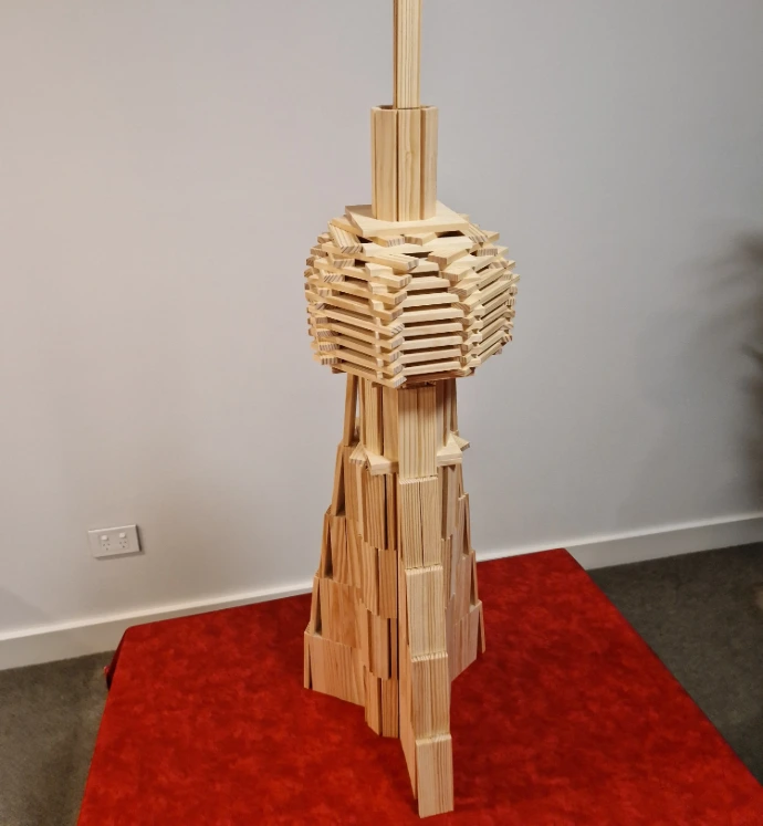 CN-Tower-kapla-planks-model