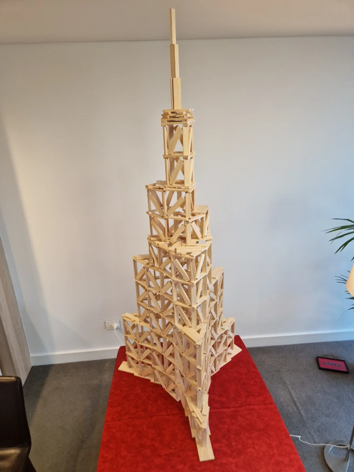 Burj-Khalifa-kapla-planks-model