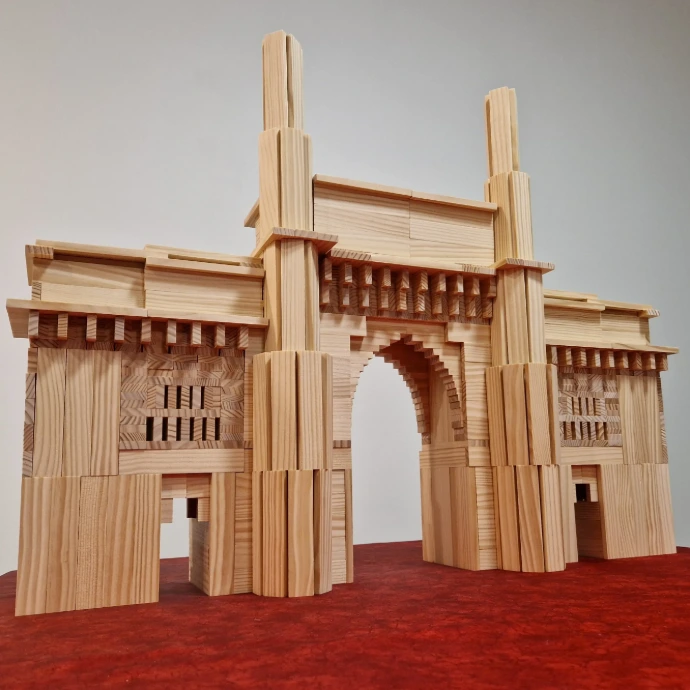 Gateway-of-India-kapla-planks-model