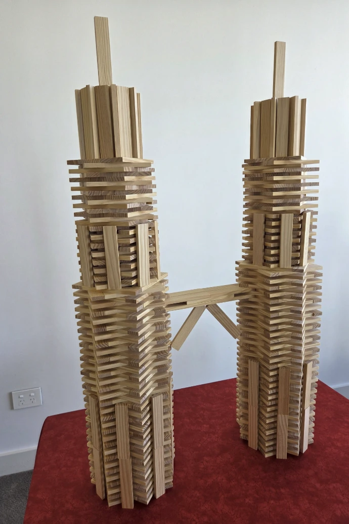 Petronas-Twin-Towers-kapla-planks-model