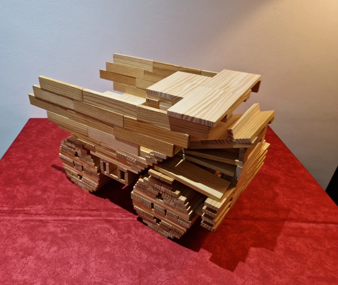 Construction-truck-kapla-planks-model