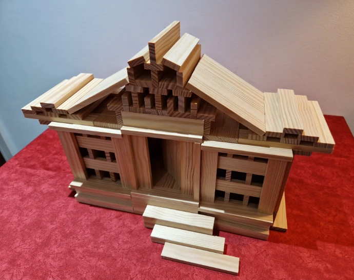 Kapla-house-kapla-planks-model