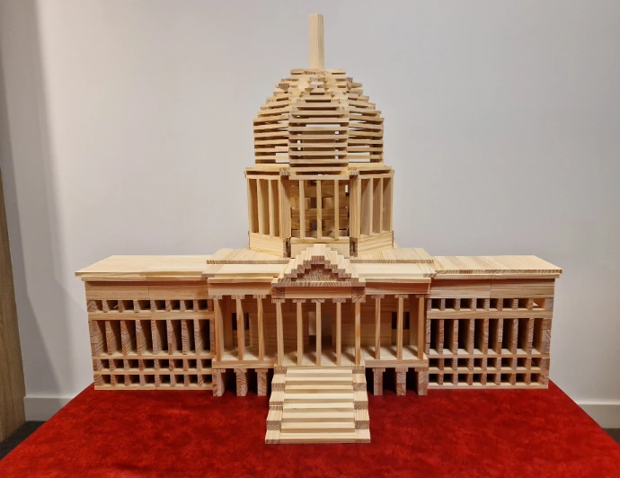 US-Capitol-kapla-planks-model