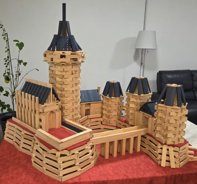 Hogwarts-Castle-kapla-planks-model